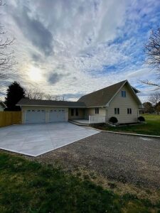 236 W Grove St, Hershey, NE 69143
