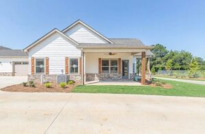 24 Maddox Ln, Chatsworth, GA 30705