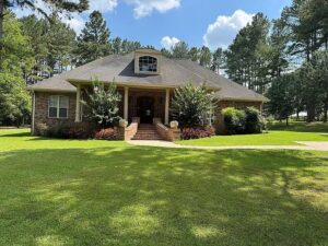 54 Ball Ln, Sumrall, MS 39482