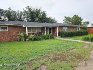 901 E Grant Ave, Morton, TX 79346