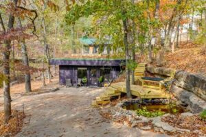 21283 Pine Dr, Garfield, AR 72732