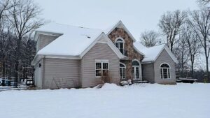 4 Woodbird Dr, Effingham, IL 62401