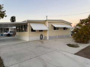 4868 Flamingo Dr, Saint James City, FL 33956