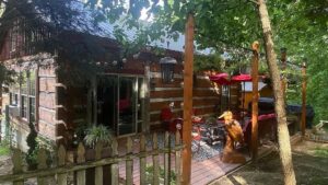 5696 Park Ave, Aurora, IN 47001