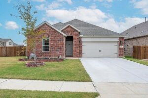 11203 Hawks Landing Dr, Aubrey, TX 76227