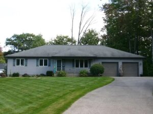 1612 Marilyn Dr, Ludington, MI 49431