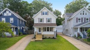 1839 17th St, Cuyahoga Falls, OH 44223