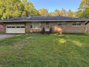 18452 168th Ave, Spring Lake, MI 49456