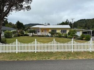 190 Hiouchi Dr, Crescent City, CA 95531