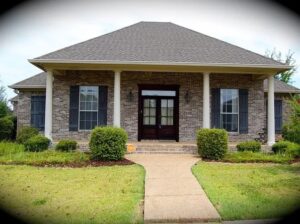 201 Eastside Ln, Brandon, MS 39047