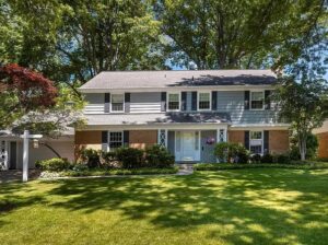 217 Indiana Dr, Erie, PA 16505