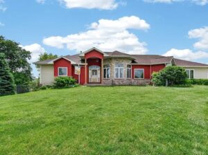 21770 320th St, Sioux City, IA 51108