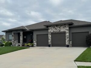 21803 I St, Elkhorn, NE 68022