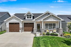 2525 SW Vineyard Ln, Ankeny, IA 50023