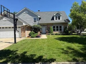 330 Sutcliffe Cir, Vernon Hills, IL 60061