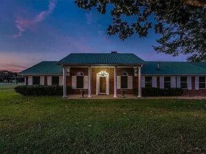 383 Private Road 979, Mexia, TX 76667