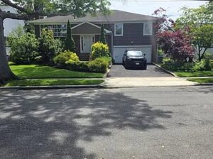 39 Halyard Rd, Valley Stream, NY 11581
