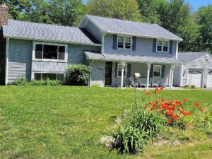 401 Cross St, Boylston, MA 01505