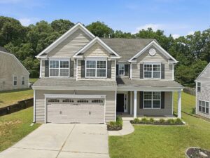 4365 Glenmore Creek Dr, Winston Salem, NC 27107