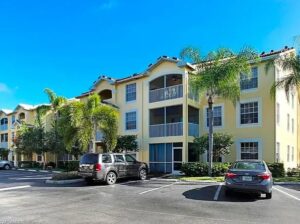 4610 Saint Croix Ln APT 1011, Naples, FL 34109
