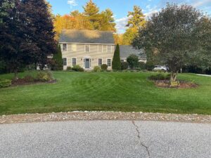 50 Cricket Ln, Auburn, NH 03032