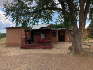 50 Moon Ranch Rd, Tijeras, NM 87059