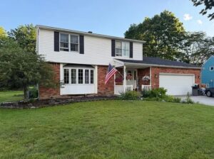 52 Wyndmoor Ct, Depew, NY 14043