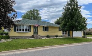 520 39th Ave, Winona, MN 55987