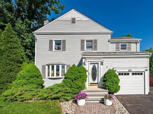 60 Edgewood Rd, Linden, NJ 07036