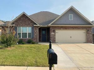 608 Magnolia Cove Ln SW, Hartselle, AL 35640