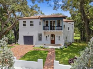 6333 SW 69th St, South Miami, FL 33143