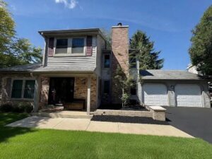 636 Sanders Ct, Gurnee, IL 60031