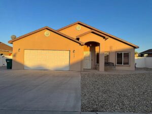 707 Mirabel St, Farmington, NM 87401