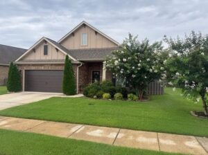 802 Park Pl, Athens, AL 35611