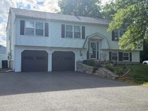 1 Rev Taylor Dr, Ansonia, CT 06401