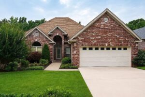 10 Chemin Ct, Little Rock, AR 72223