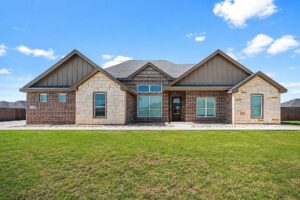 108 Blazing Wind Trl, Ovalo, TX 79541