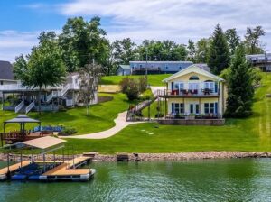 217 Whippoorwill Rd, Montezuma, IA 50171