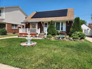 41 McAlester Ave, Hicksville, NY 11801