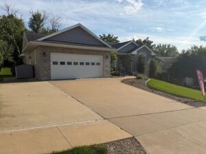 5116 Park Pl, Asbury, IA 52002
