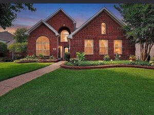 8810 Edgelake Trl, Rowlett, TX 75088