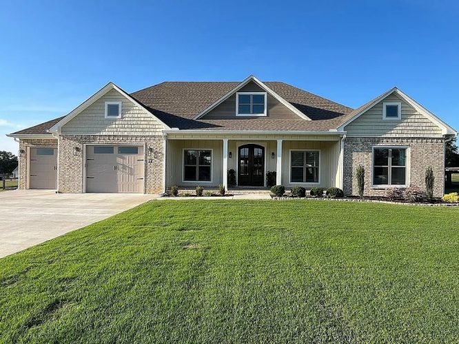 17 Republican Loop Dr, Greenbrier, AR 72058