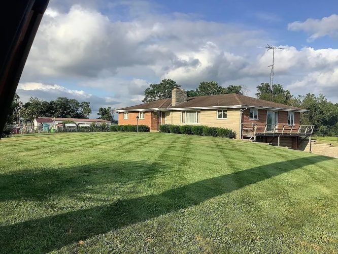 2758 State Route 93 SE, New Lexington, OH 43764